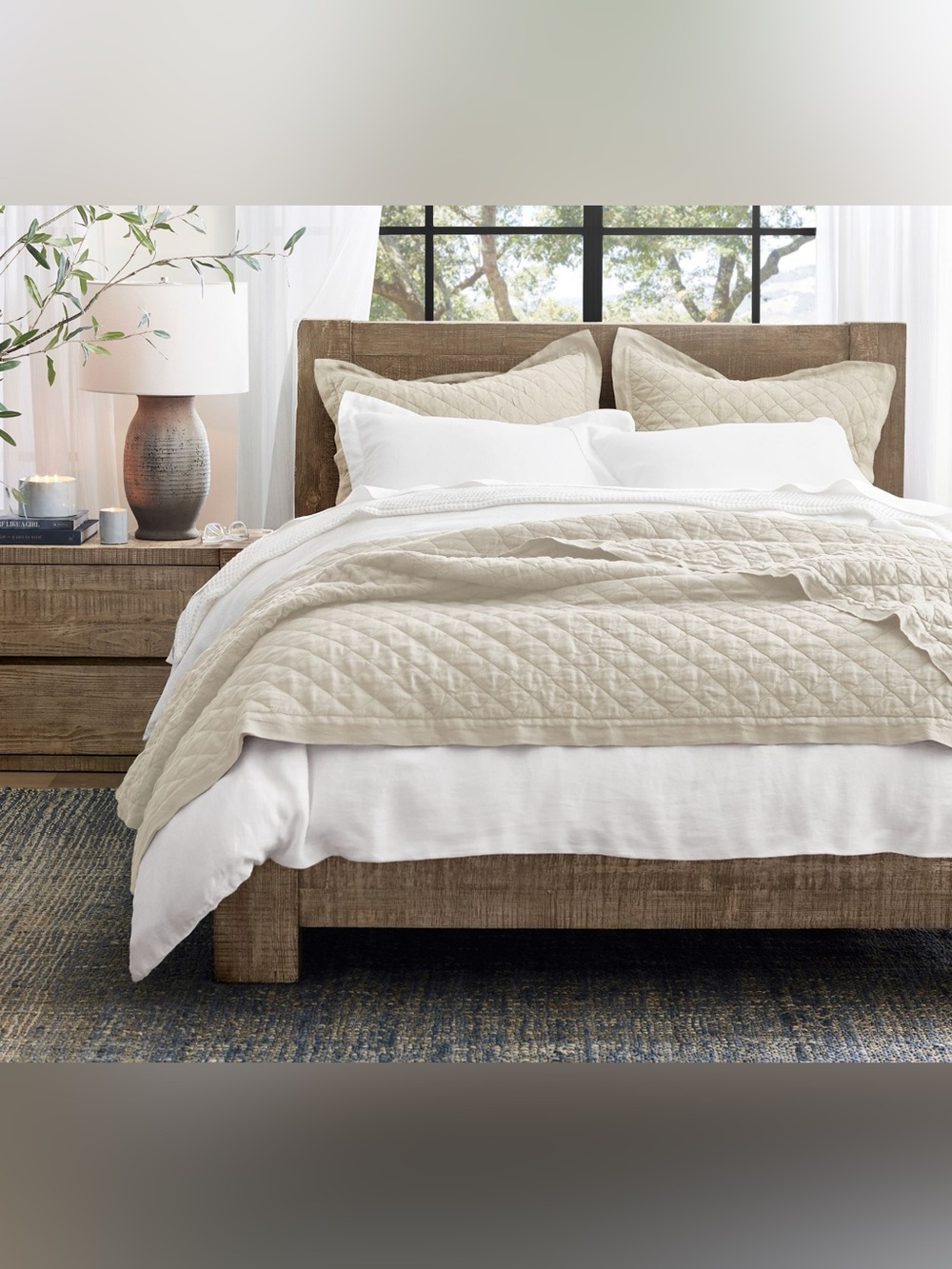 Pottery Barn Twin Quilt 172” x 218” Linen Beige Comforter